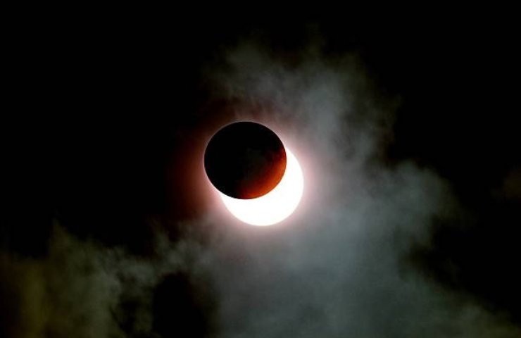 eclissi solare