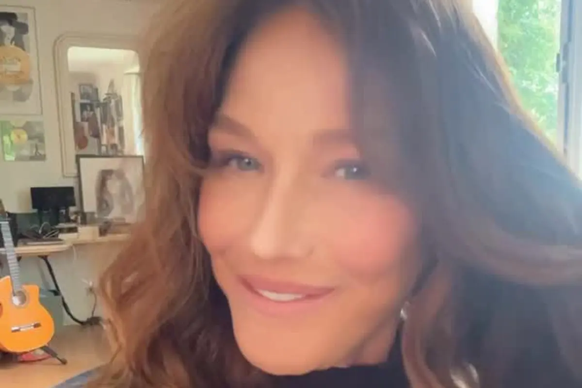 oroscopo caso carla bruni